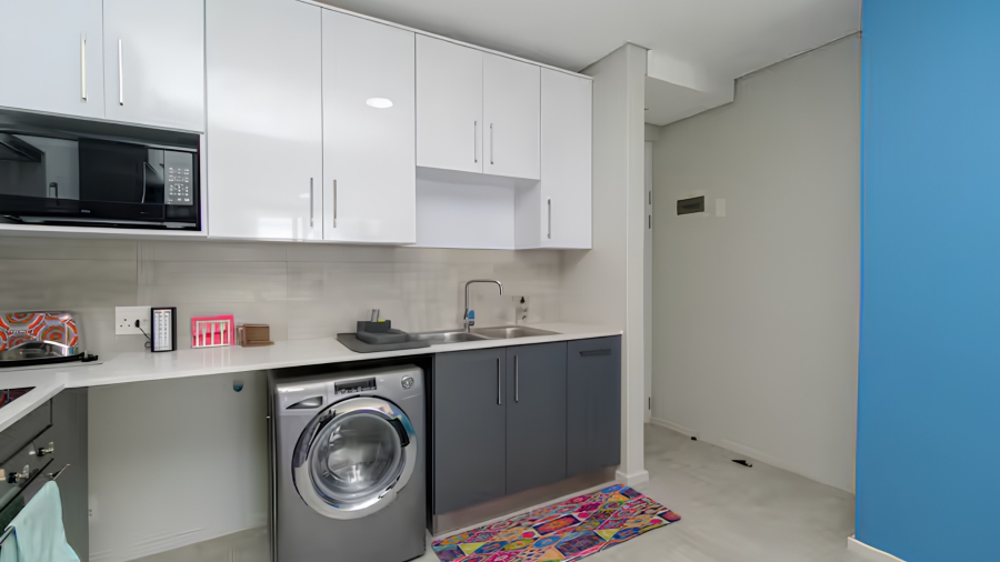 To Let 2 Bedroom Property for Rent in Summerstrand Eastern Cape